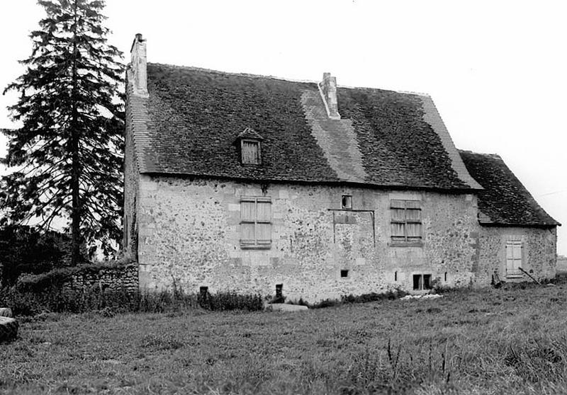 Vue générale de l'élévation est du logis, de l'est.