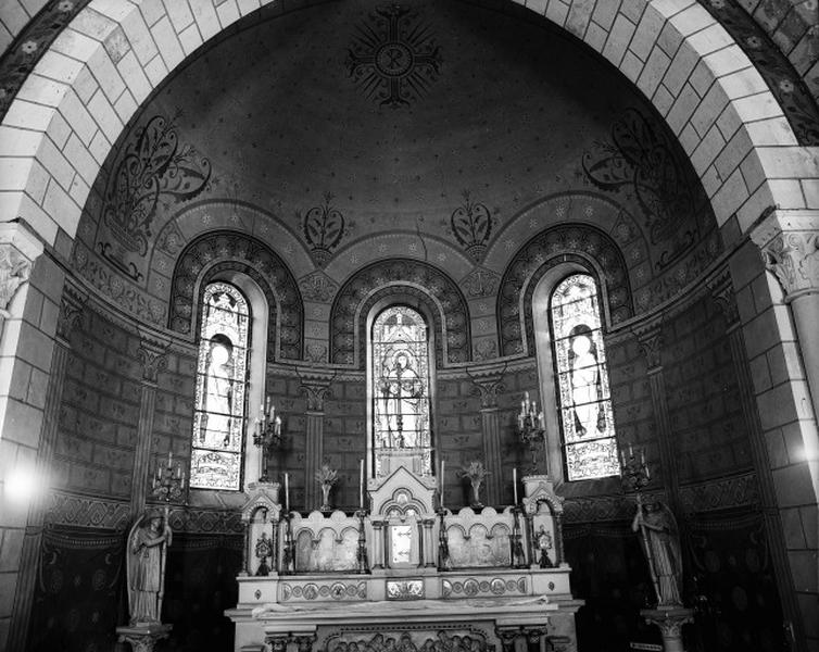 Choeur, vue générale des peintures murales.