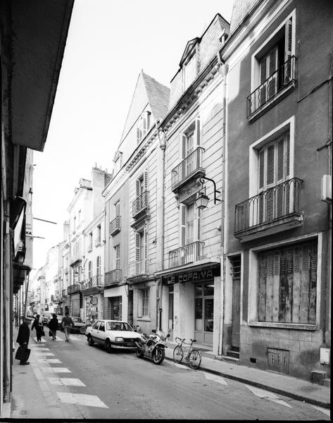 Maison du XVIe siècle (?), façade antérieure sur rue.