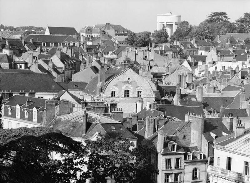 Vue de la toiture et du pignon sud (prise depuis les combles du château de Blois).