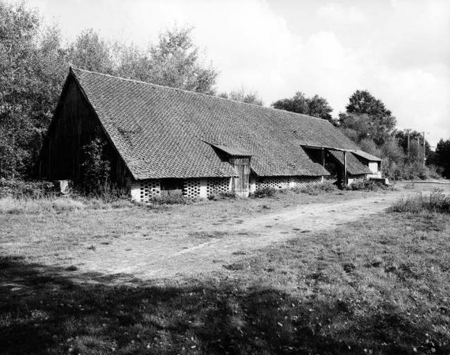 Séchoir à tuiles. Vue du sud ouest.