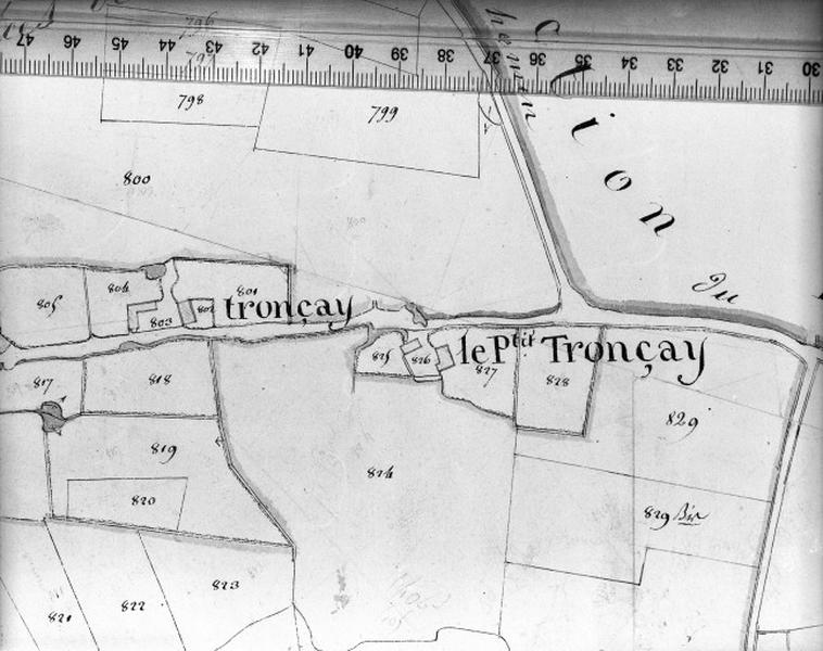 Cadastre napoléonien, détail : Tronçay, le Petit Tronçay.