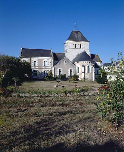 Vue d'ensemble prise du sud-est.