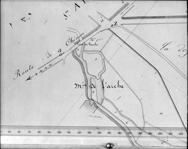Moulin de l'Arche. Extrait du plan cadastral ancien, section B2, 1832. Echelle : 1/2500.