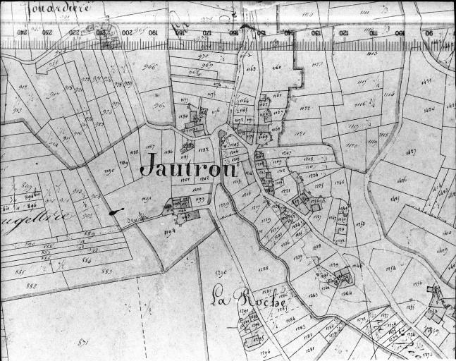 Extrait du plan cadastral ancien, section D2 levée, 1831. Jautrou. Echelle : 1/2500
