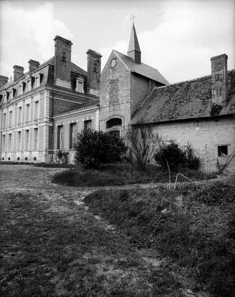 Façade de la chapelle, vue du sud-Est.
