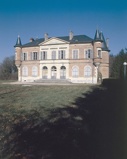 Ancien château-Façade ouest