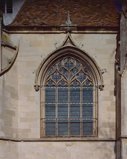 Façade sud, 1ère chapelle