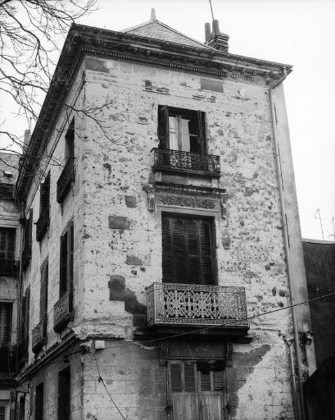 Etat avant restauration, aile droite.