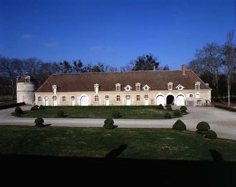 Bâtiment Est des communs, élévation antérieure ouest.