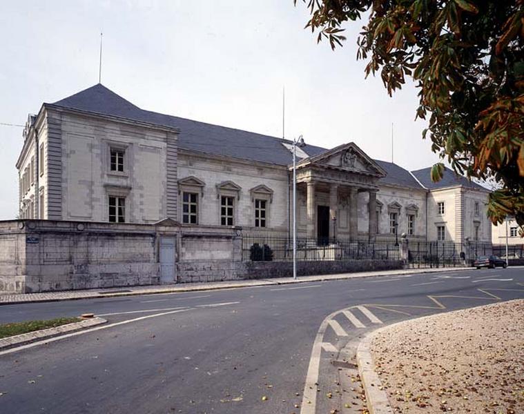 Palais de justice