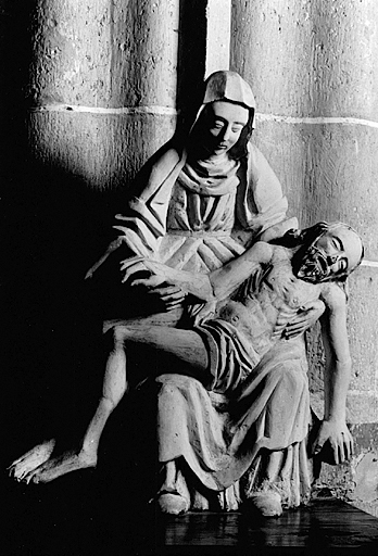 Groupe sculpté : Pietà.