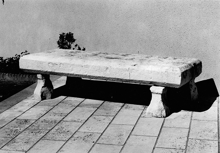 Pierre des morts.