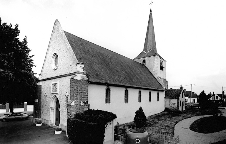 Vue générale de l'église, du sud-ouest.