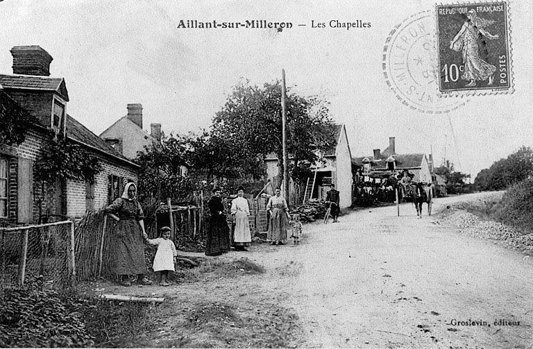 Vue générale du quartier dit les 'Chapelles' vers 1918 (carte postale ancienne).