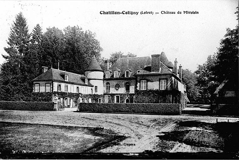 Vue d'ensemble du corps de logis vers 1900, du sud-ouest (carte postale ancienne).