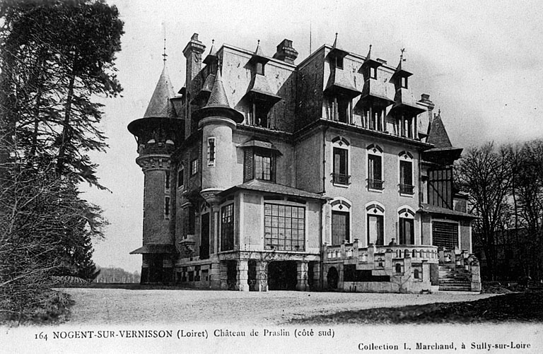Vue générale du château vers 1900, du sud (carte postale ancienne).