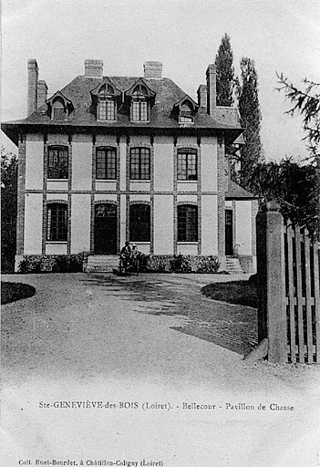 Vue générale du pavillon de chasse vers 1900 (carte postale ancienne).