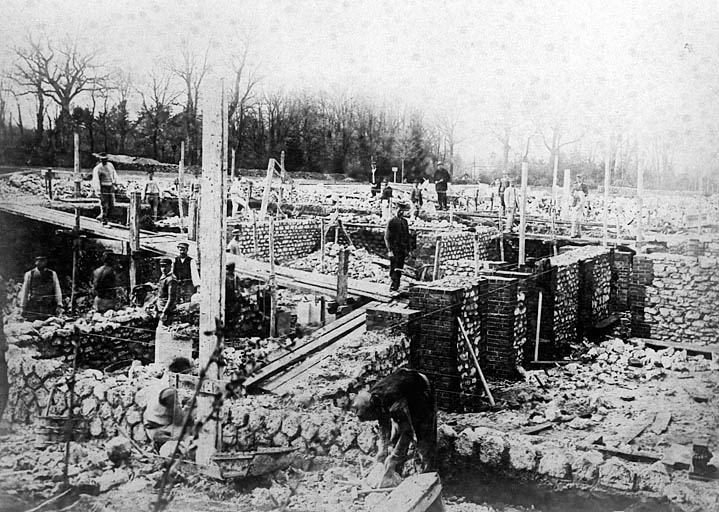 Chateau : état d'avancement des travaux le 16/04/1891.