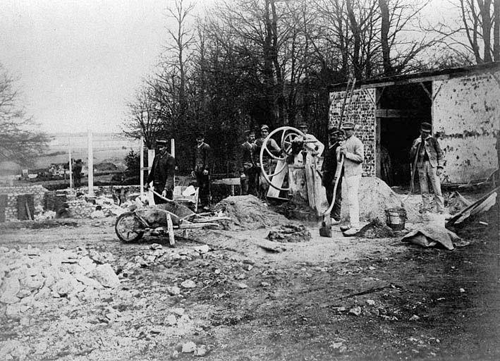 Chateau : état d'avancement des travaux le 16/04/1891.