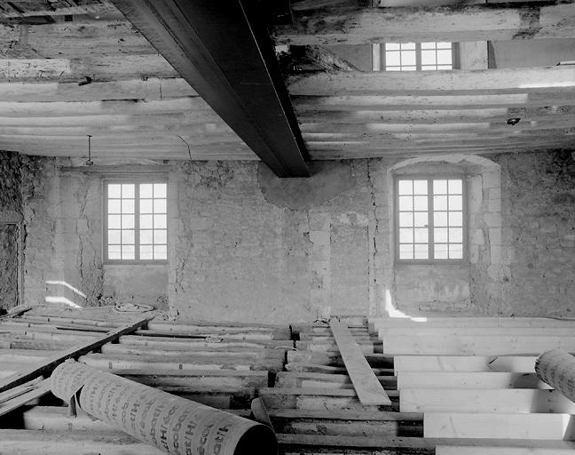 Donjon ouest, premier étage, mur nord.