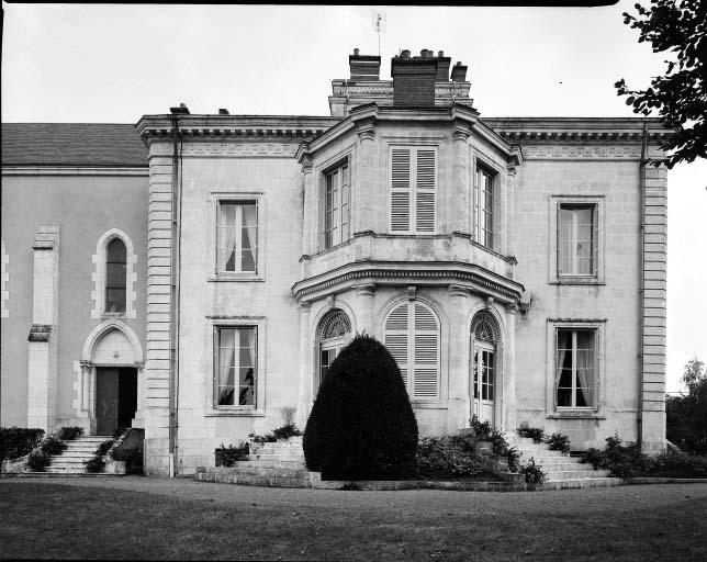 Corps de bâtiment principal, façade ouest.
