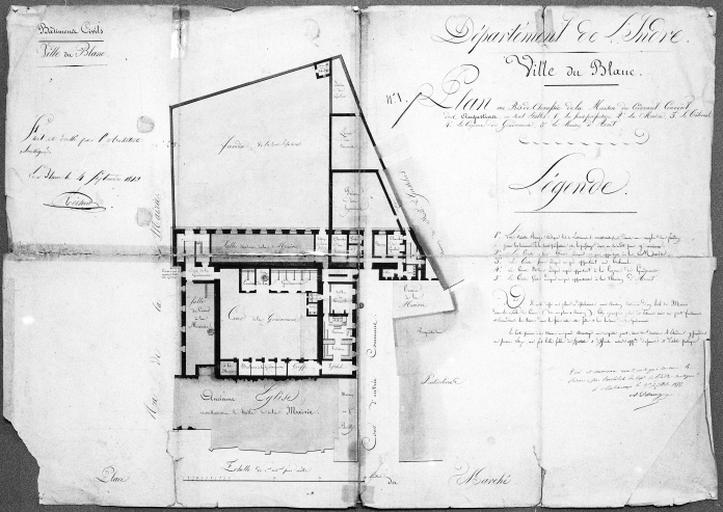 Plan du rès-de-chaussée de la maison du cidevant couvent des Augustins ou sont établis : 1e la sous-préfecture, 2e la mairie, 3e le tribunal, 4e la cazerne de gendarmerie, 5e la maison d'arrêt.Plan au 1/200e par Ruinard, le 4 septembre 1813, contresigné par A. Dauvergne le 25 juillet 1856.