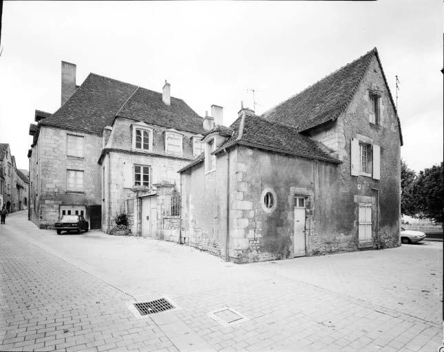 Maison, 2 Grande rue.