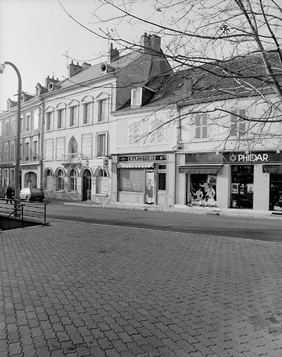 Immeubles des 17 et 19 place André Gasnier.