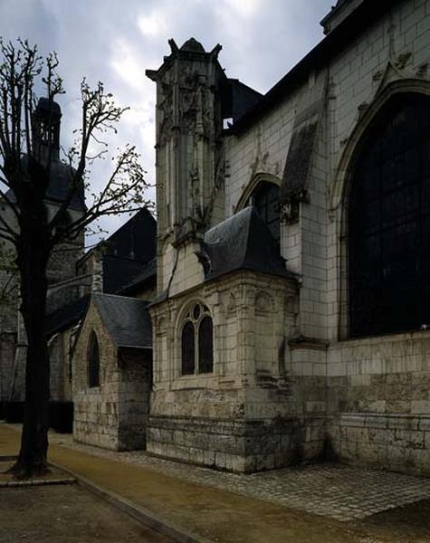 Chapelle des mariniers et tourelle d'escalier.