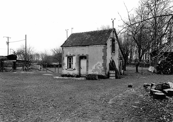 Fournil : vue prise de l'ouest.