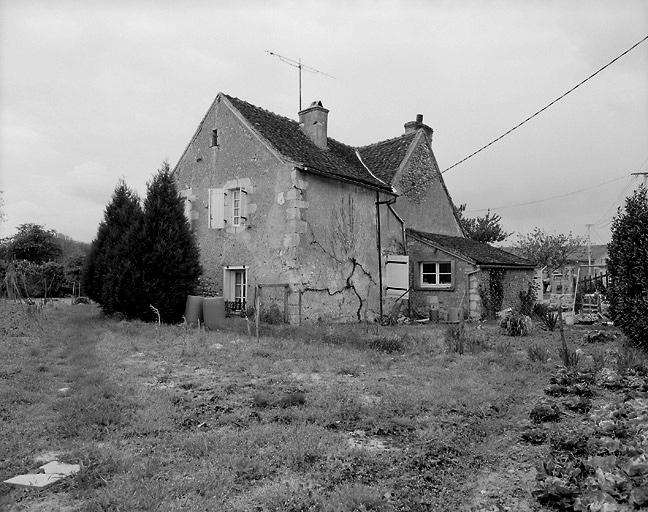 La maison vue de l'est.