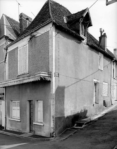 Maison, 1 rue Saint-Etienne.