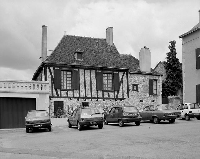 Maison en pans de bois du 8 boulevard Chanzy.