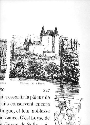 Le château vu du sud ouest avec le moulin au premier plan.