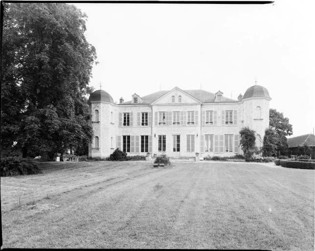 Façade principale.