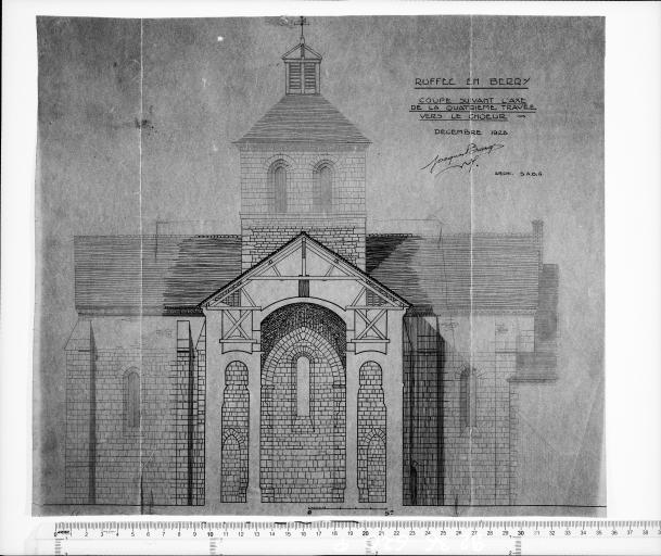 Coupe transversale de l'église au niveau de la quatrième travée de la nef, en direction du choeur. Relevé au 1/100e signé et daté Jacques Barges, décembre 1928.