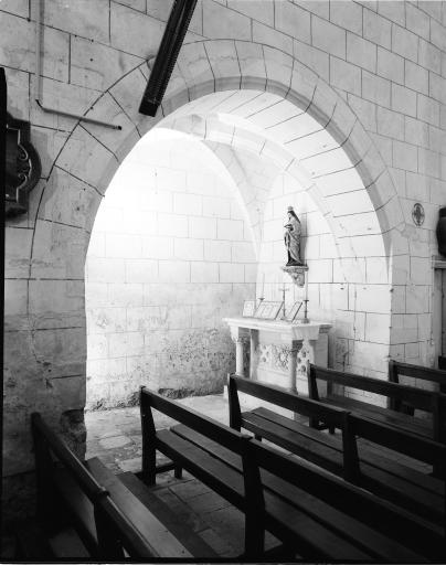 Vue d'ensemble de la chapelle de Naillac, située au nord de la deuxième travée de la nef.