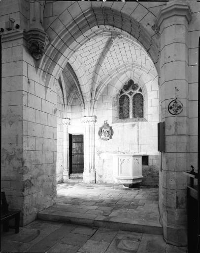 Vue d'ensemble de la chapelle de Poix, située au nord de la troisième travée de la nef.