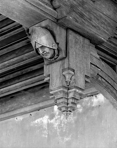 Donjon, salle sur deux niveaux, détail du plafond.