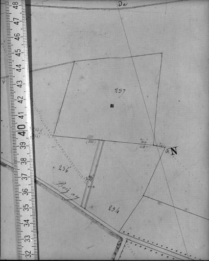 Extrait du plan cadastral ancien, section B1, 1831. Echelle : 1/2500.