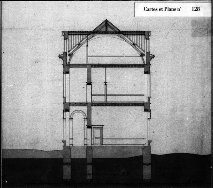 Projet de préfecture non réalisé, à l'emplacement du collège (anciens bâtiments de Bourgmoyen). Bâtiment ouest : coupe transversale.