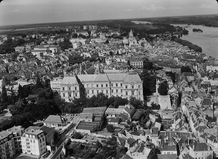 Vue aérienne en 1965-1966.