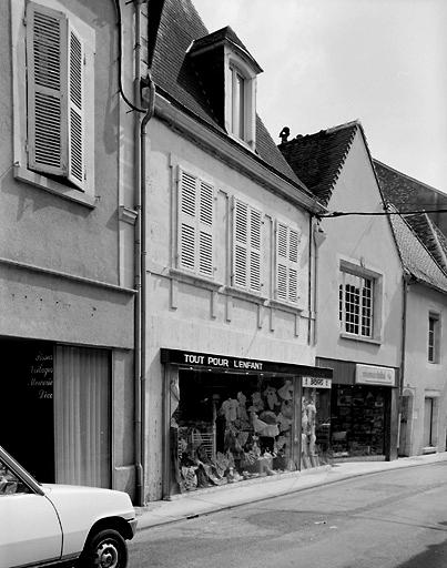 Maison à pignon sur rue du 40 Grande rue.