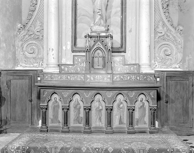 Autel, tabernacle de la Vierge