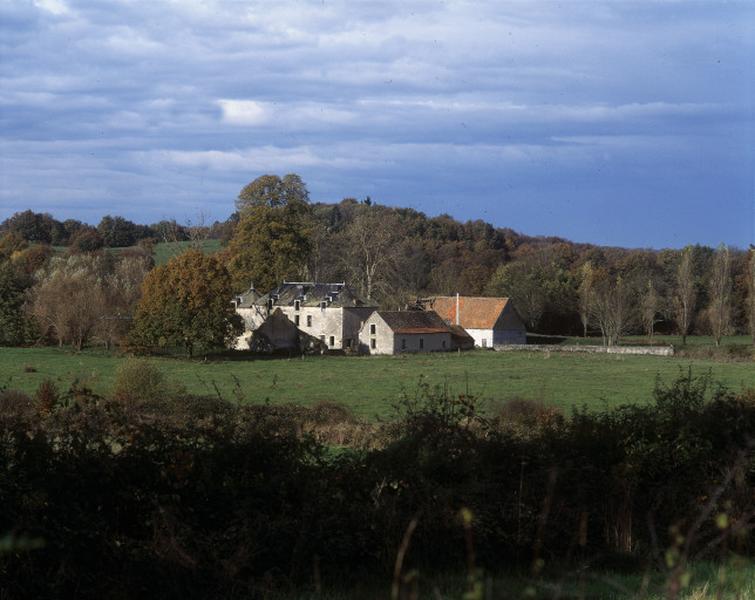 Vue d'ensemble prise du sud.