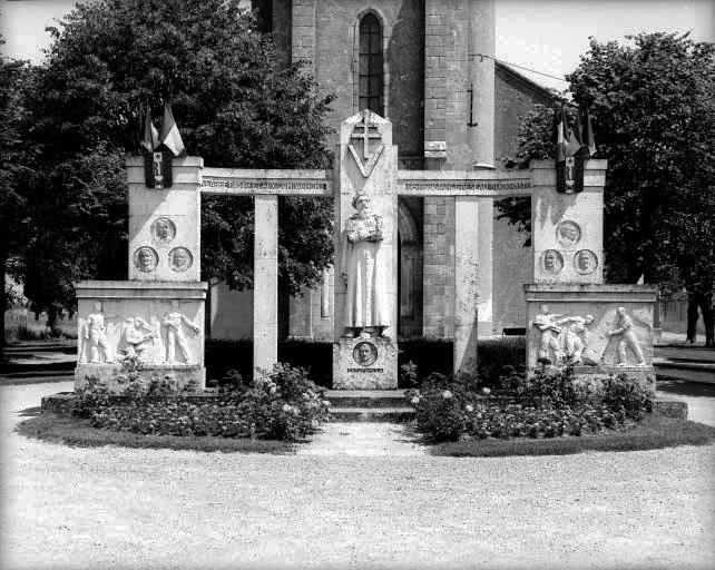 Le monument.