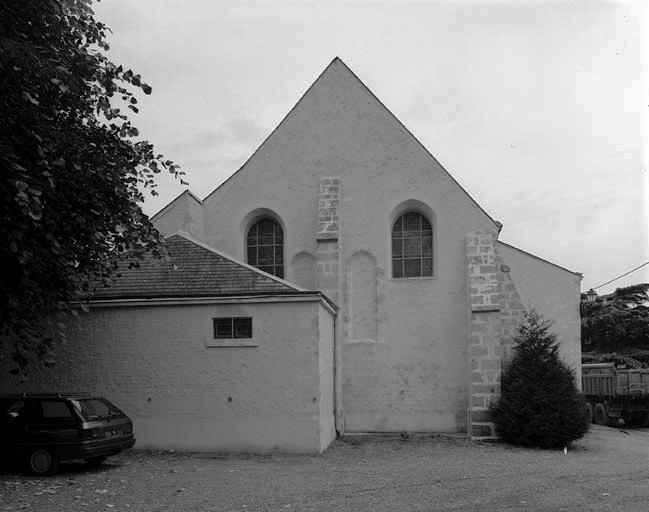 Vue du chevet de l'église.