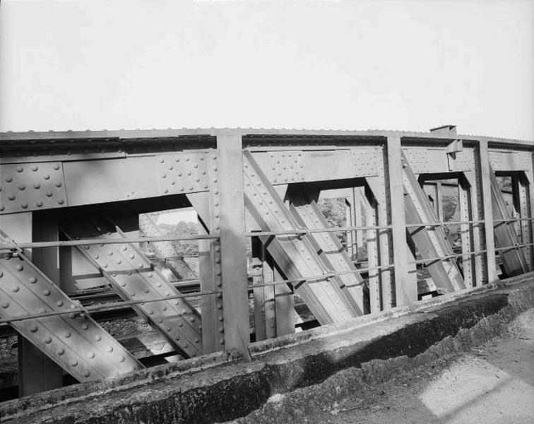 Pont de chemin de fer (canal d'Orléans)