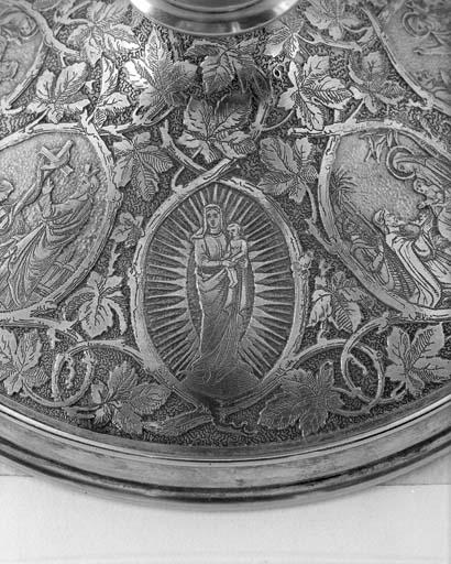 Détail du pied du calice : Immaculée Conception.